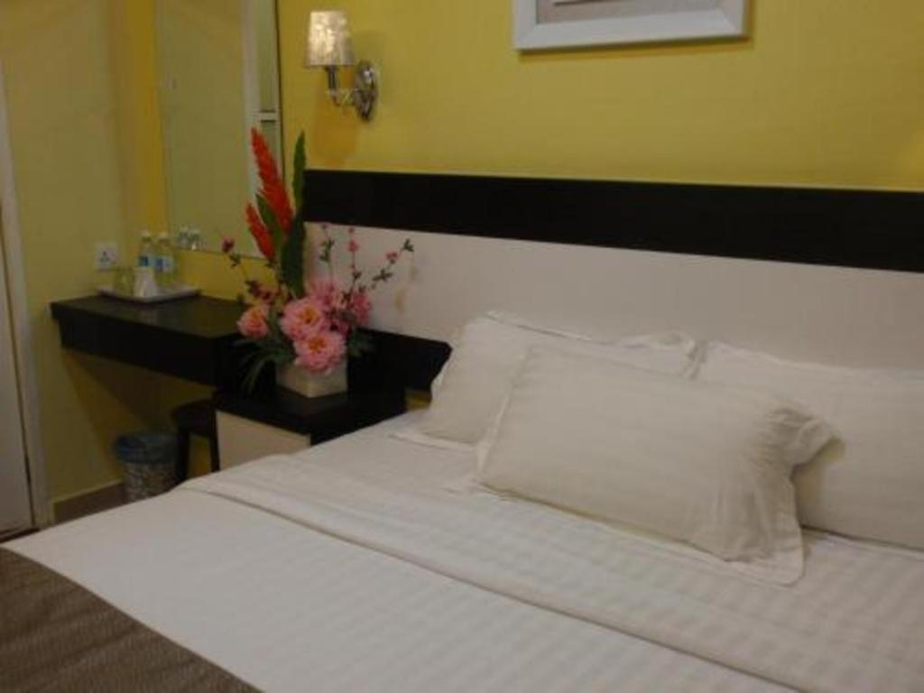 Hotel Star Moon Malacca Exteriör bild