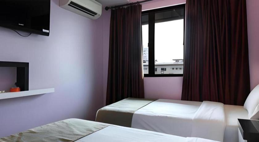 Hotel Star Moon Malacca Exteriör bild